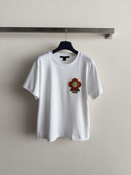 Louis Vuitton T-Shirt with Embroidered 3D Flowers, Classic and Adaptable