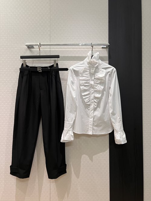 Polo Ralph Lauren Court-Style Ruffled Collar Shirt, Elegant Design