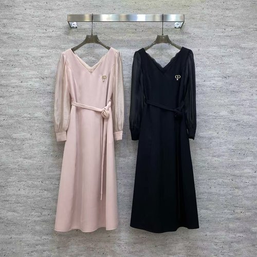 Dior Graceful Satin V-neck Lace Dress for Special Events