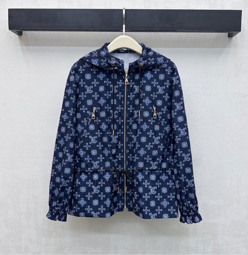 Louis Vuitton Jacquard Hooded Windbreaker with Drawstring and Logo for Casual Wear