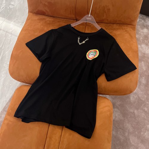 Louis Vuitton Grace Coddington Cat T-shirt with Colorful Prints and Chains