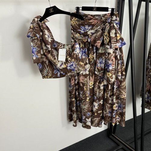 Zimmermann Horn - Flower Print Outfit with Slanted Shoulder Top