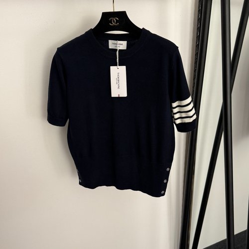 Thom Browne Navy Striped Short-Sleeved Wool Sweater with Pony Pattern