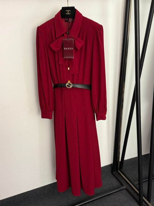 Gucci New Bow-Tie Waist-Contracted Long Sleeve Shirt Dress in Red with Belt