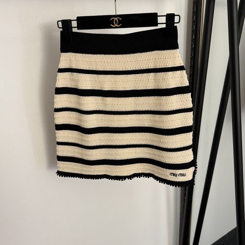 Miu Miu Chic Striped Knitted Short Skirt with Logo Embroidery