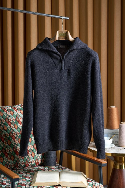 Loro Piana Luxurious Cashmere Zip Sweater for Elegant Look