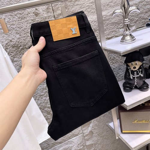 Louis Vuitton High-elasticity Jeans with Fine Details