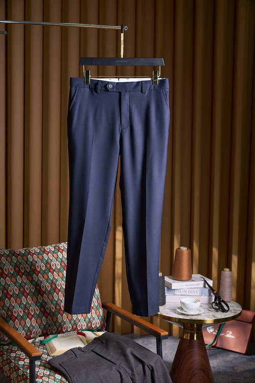 Brunello Cucinelli Classic Straight-Leg Wool Trousers