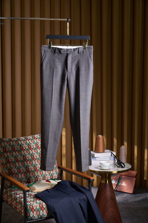 Brunello Cucinelli 100% Wool Casual Trousers for Business Use