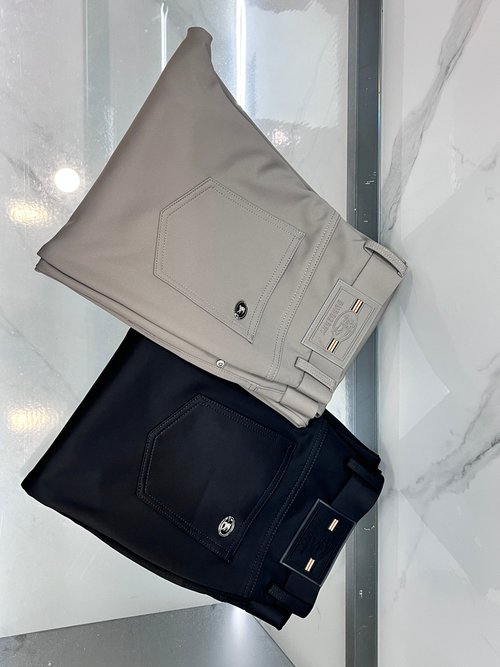 Burberry Customized Casual Pants with Anti-Wrinkle Fabric