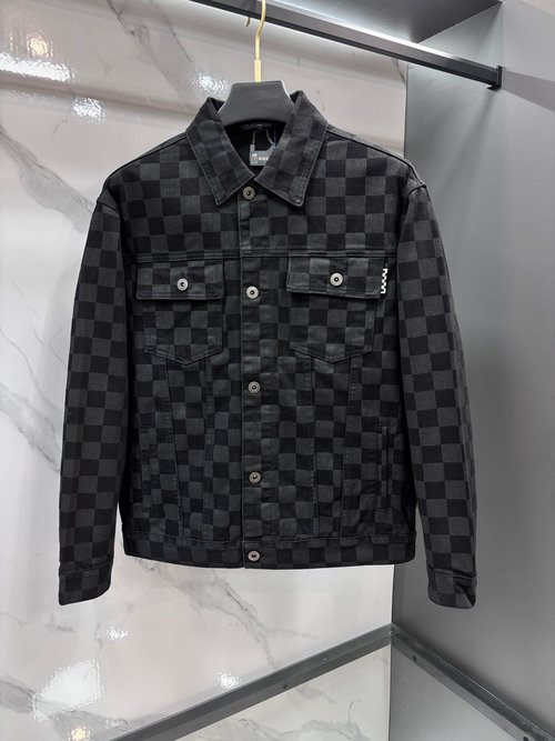 Louis Vuitton Modern Lightweight and Stylish Denim Jacket