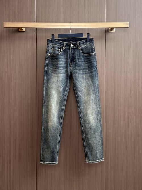 Gucci High-Elastic Jeans with Premium Wash and Soft Touch