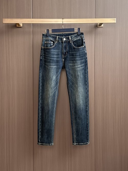 Loewe High-elastic Jeans with Premium Wash and Soft Touch