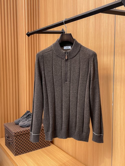 Hermes Sophisticated Cashmere Knitwear with Contrast Rib Details