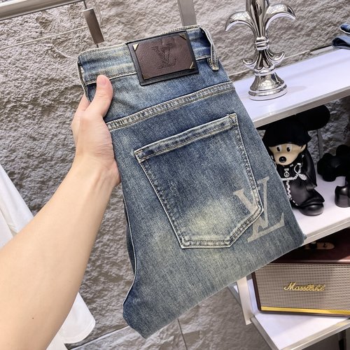 Louis Vuitton High-elastic Jeans with Premium Wash and Great Fit