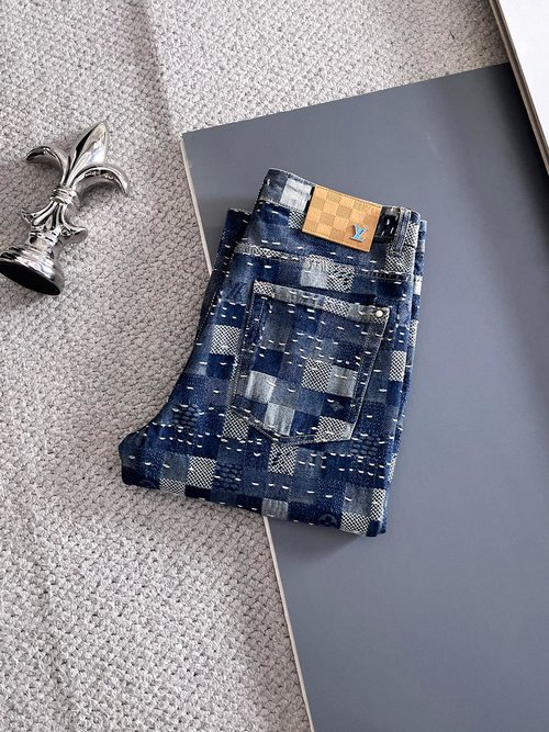 Louis Vuitton High-Elasticity Breathable Jeans with Fine Details