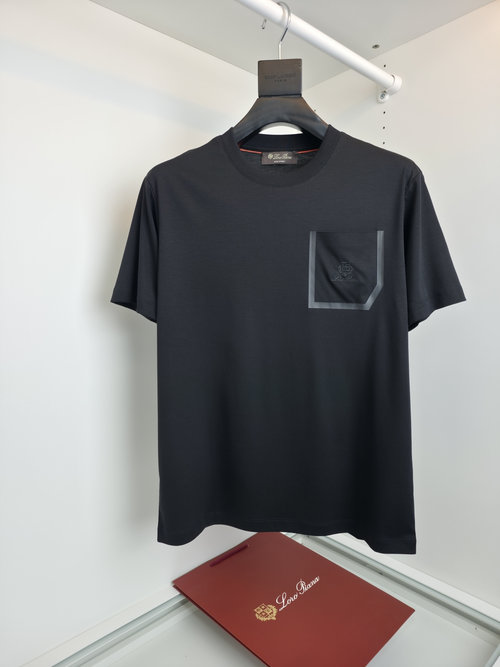 Loro Piana Outdoor Style Round Neck T-Shirt with Pocket