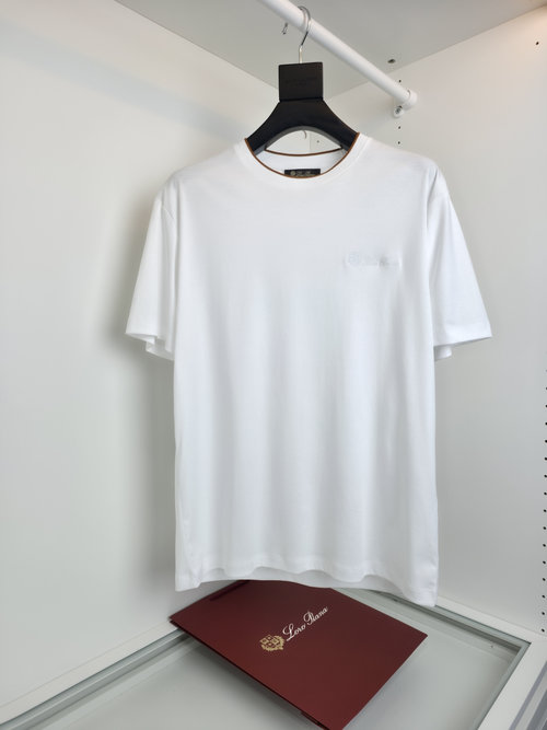 Loro Piana Versatile Crew-neck Short-sleeve T-shirt for Outdoor Activities