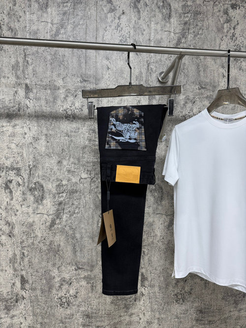 Burberry Elastic and Classic Slim-fit Jeans