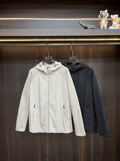 Descente Comfortable Casual Zip-Front Jacket