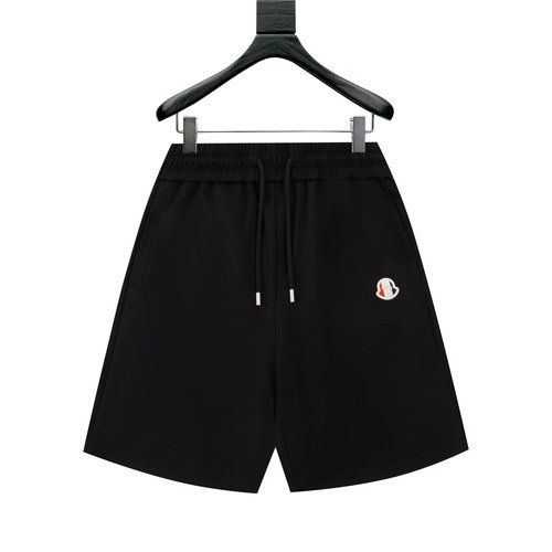 Moncler Casual Sports Shorts Made of Soft Fabric