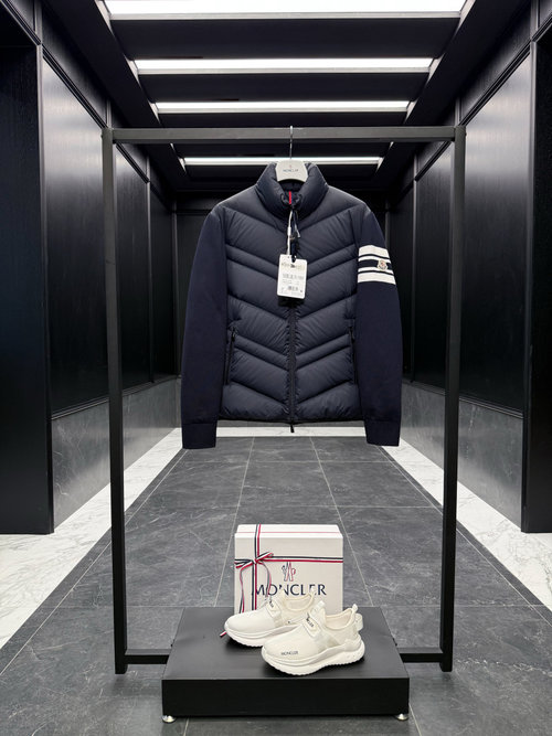 Moncler Thick Double-Sleeved Knitted Down Jacket with Wool Lining