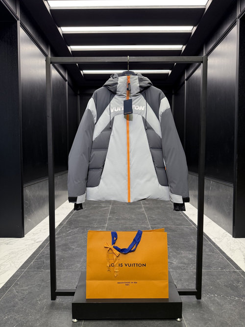 Louis Vuitton Gray Ski Down Jacket with High-Tech Features
