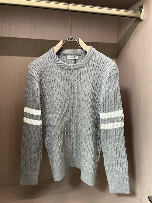 Moncler Fashionable Classic Knitted Sweater with Brand Accents
