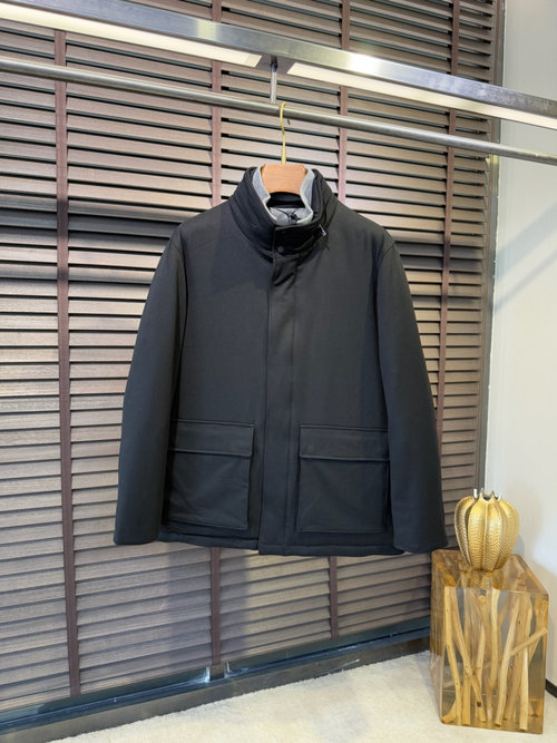 Zegna Warm and Stylish Jacket for Multiple Occasions