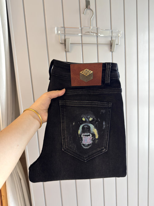 Fendi Soft Jeans with Luxury Cowhide Waist Tag