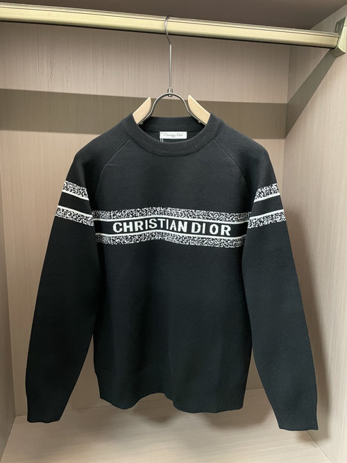Dior Fashionable Knitted Sweater with Brand Accents