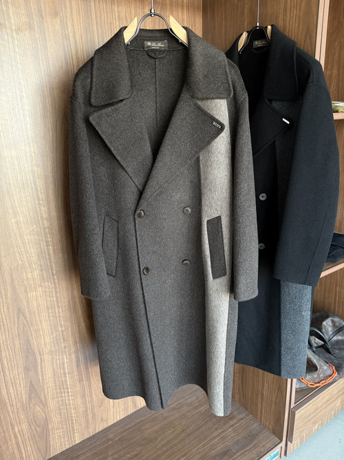 Fendi Elegant Herringbone Wool-Cashmere Blend Coat