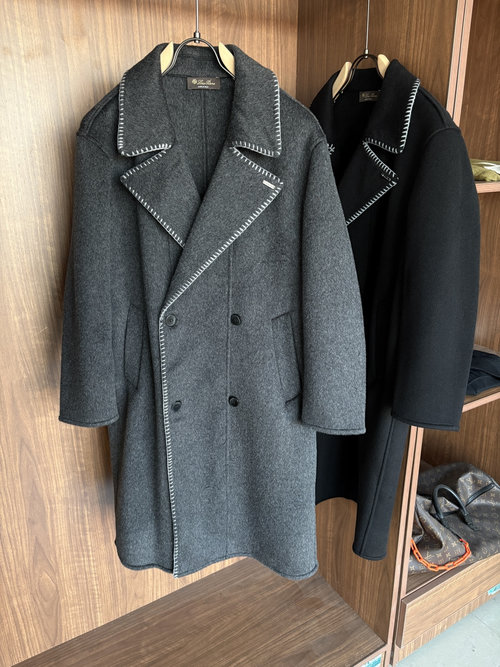 Fendi Elegant Herringbone Wool-Cashmere Blend Coat