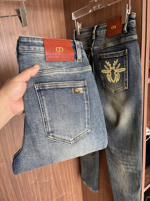 Fendi Soft Jeans with Luxury Cowhide Waist Tag