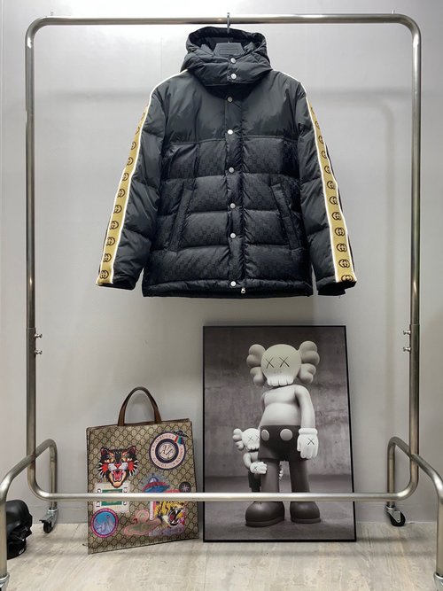 Gucci High-Quality Embroidered Logo Down Parka