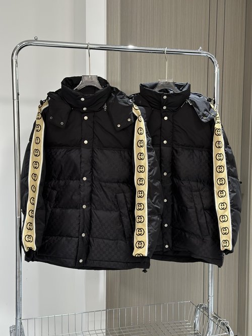 Gucci Exclusive Down Jacket with Reflective Strip and Pattern Design