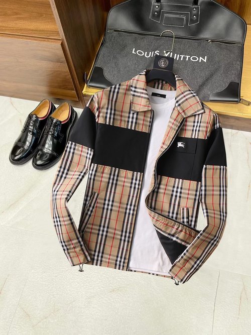 Burberry High-Quality Jacket with Exquisite Details & Comfort