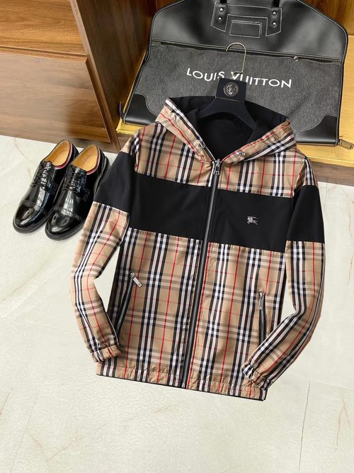 Burberry Pre-sale Jacket with High Comfort and Good Fit