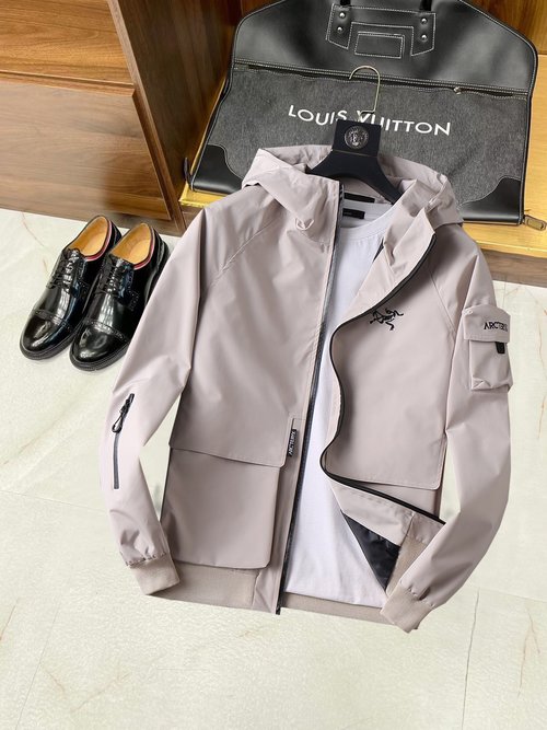 ArcTeryx Early Sale Designer Jacket, High-Quality & Breathable