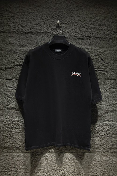 Versace Classic Cola Print Short Sleeve T-shirt with Unique Fabric