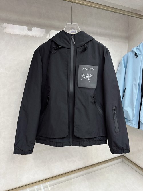 ArcTeryx High-Quality, Soft and Fitted Returnable Jacket