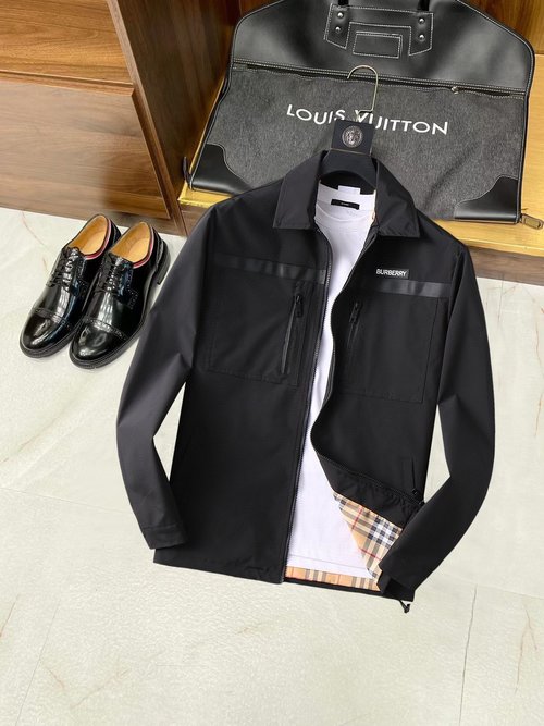 Burberry Pre-sale Jacket with High Comfort and Good Fit