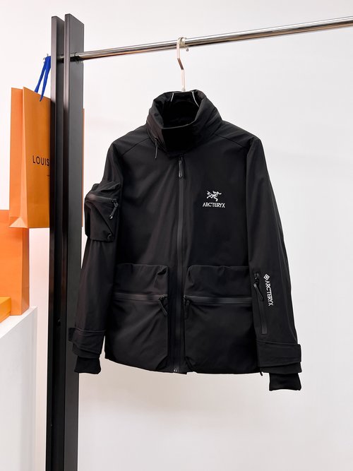 ArcTeryx High-Quality Breathable Jacket Incorporating Brand Elements