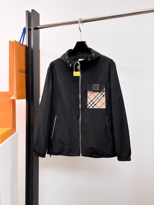 Burberry Pre-released Jacket with High-quality Details
