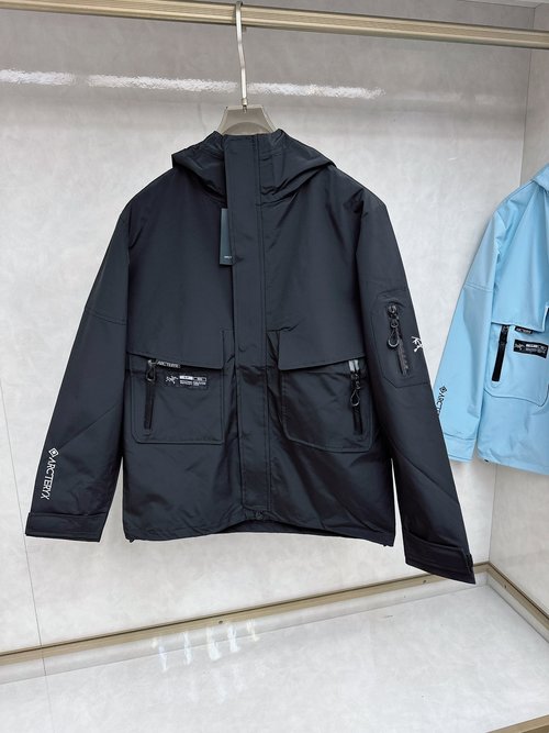ArcTeryx High-Quality Pre-sale Jacket with a Good Fit