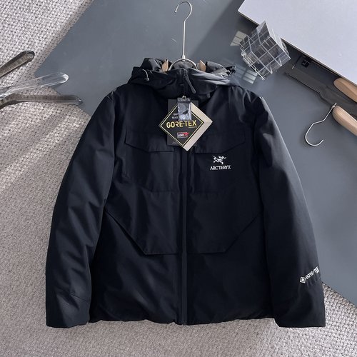 ArcTeryx Premium 90% Down Jacket with Logo and Color Block