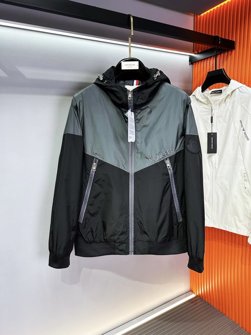 Moncler Pre-Sale Jacket with Premium Fabric and Design