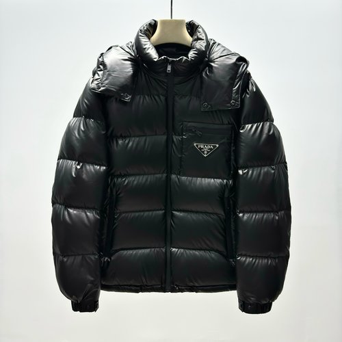 Prada Exclusive Down Jacket with Visual Impact Design and Top Warmth