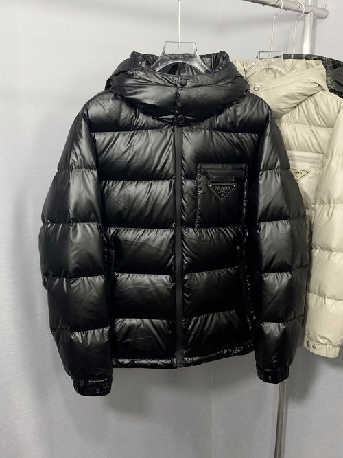 Prada Premium Down Jacket with Classic Logo and Good Warmth