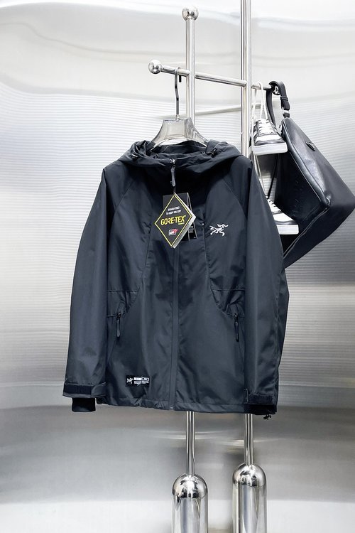 ArcTeryx Reversible Jacket Crafted from Top-Quality Fabric